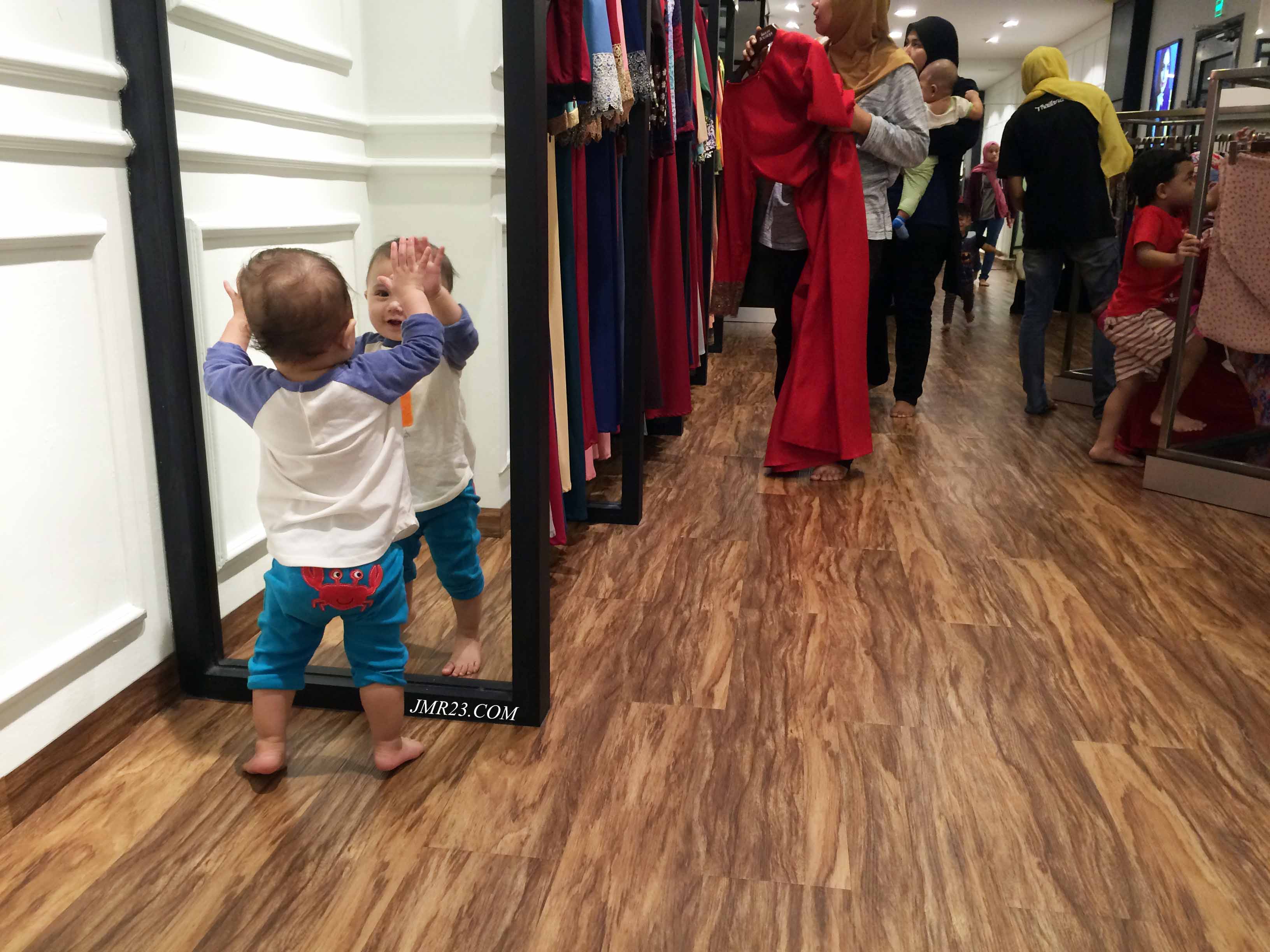 4 Tips Shopping Raya dengan Anak Kecil.